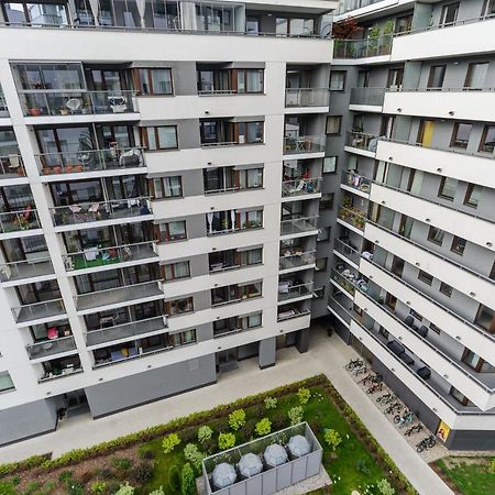 Modern Studios Near Arkadia Center Варшава Екстериор снимка