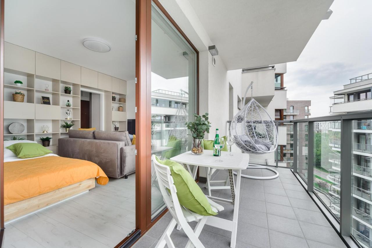 Modern Studios Near Arkadia Center Варшава Екстериор снимка